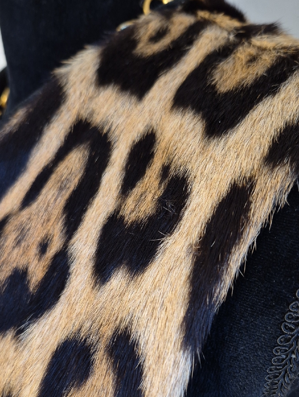 VINTAGE 90s Calf Hair Leopard Print Vest Custom Made Small - Picture 2 of 6
